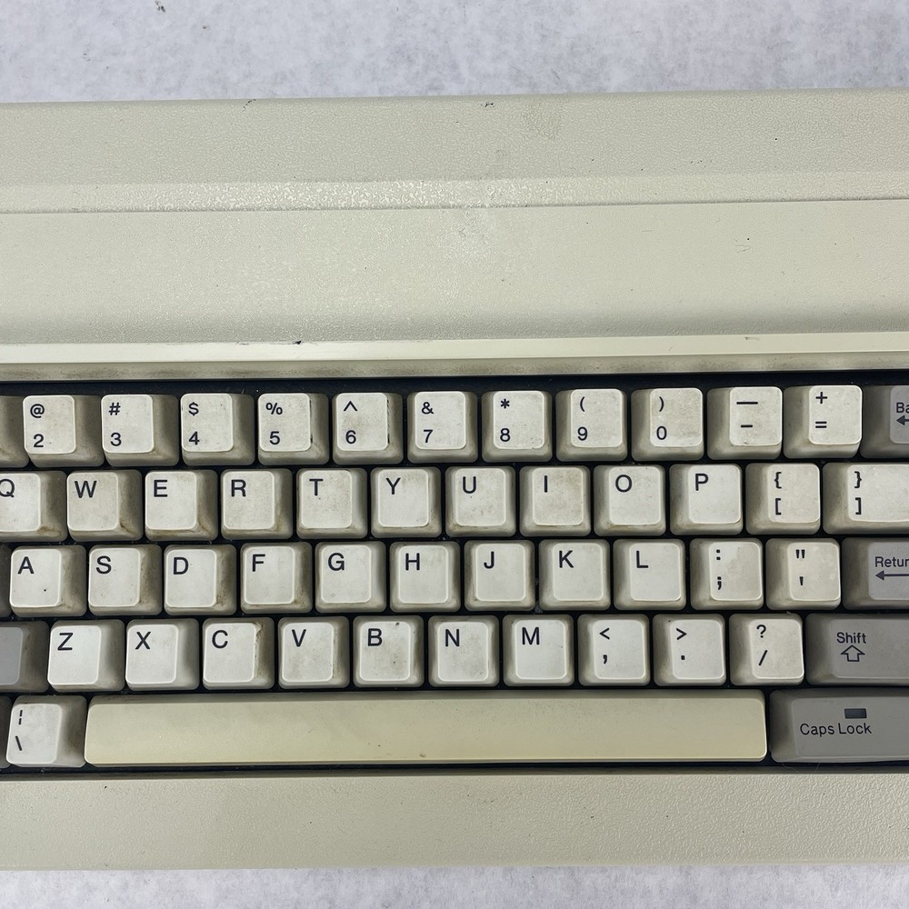 Zenith Data Systems Z-150 Keyboard Untested