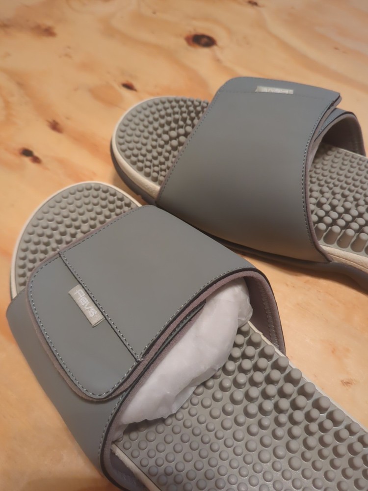 Men's Size 12 Revs Ness Grey