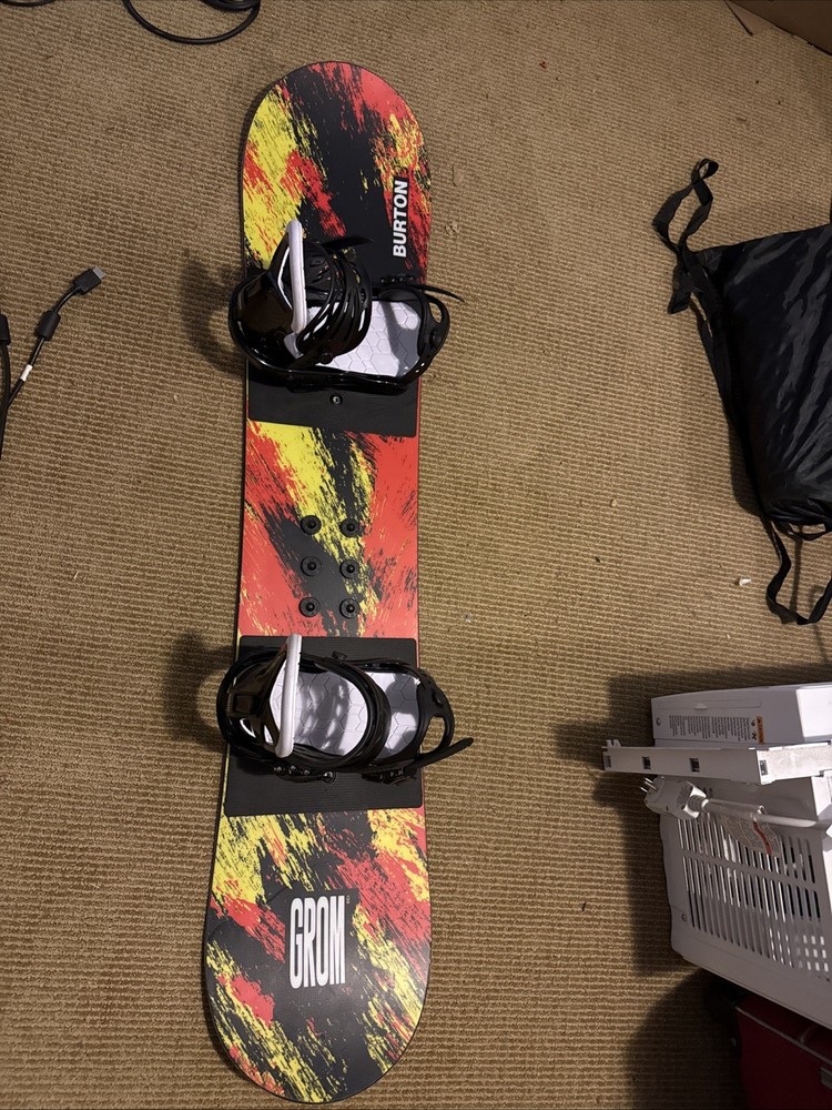 Burton Grom + Bindings 130cm Slightly Used
