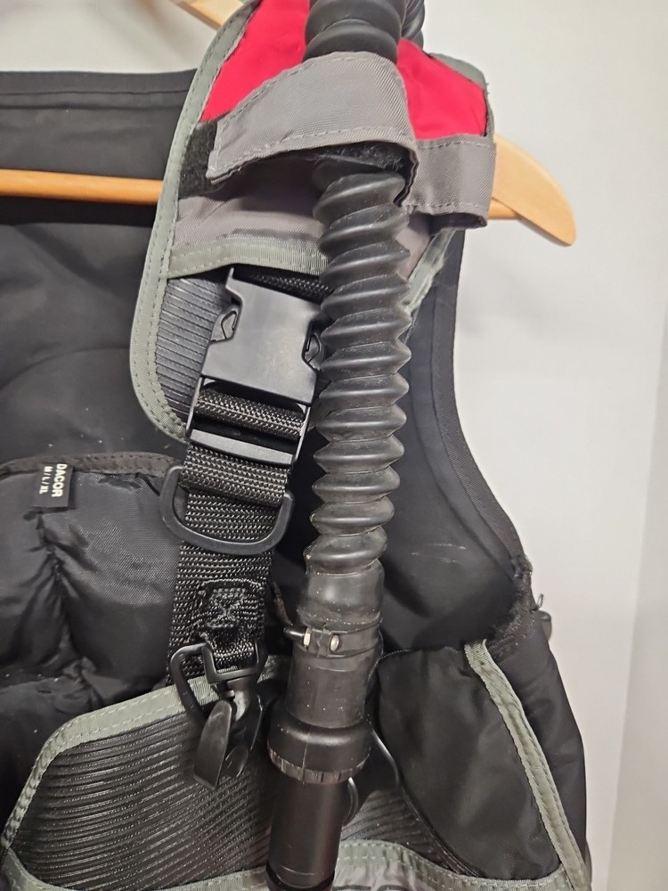 Dacor Chameleon BC Red, Gray & Black Large Preowned