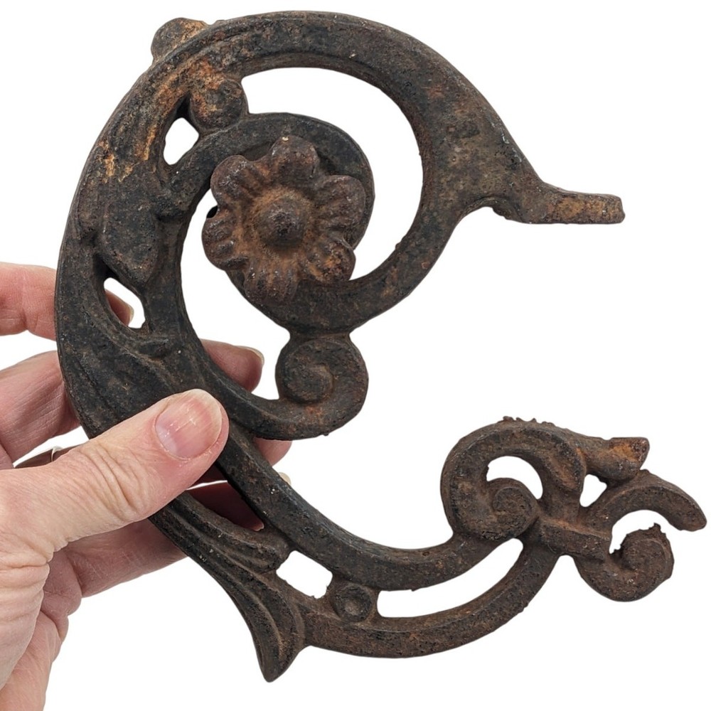 Antique Architectural Salvage CAST IRON SCROLL Bracket Hanger Rusty Broken Piece