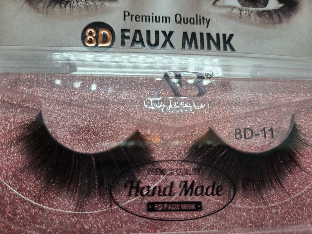 8D FAUX MINK EYELASHES