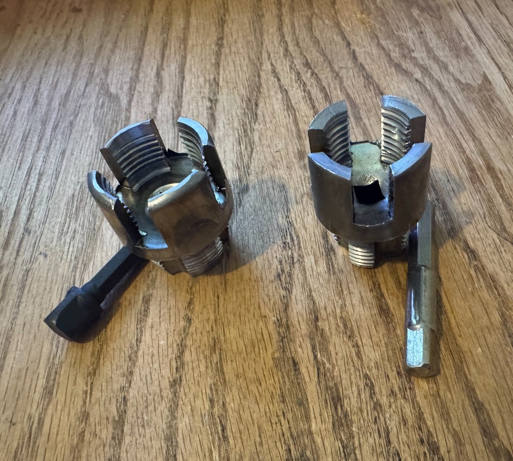 Integrated Internal / External Pipe Threading Tool ½” + ¾” PVC Pipe Threader Kit