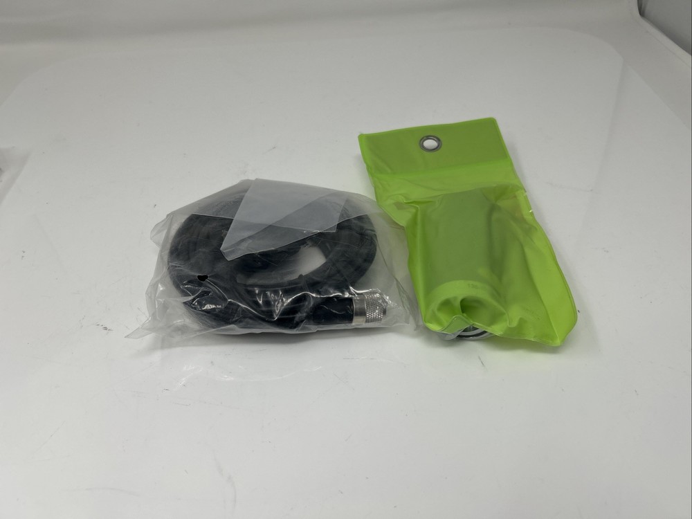 Low Profile Phantom Antenna HH-N2RS (R26)