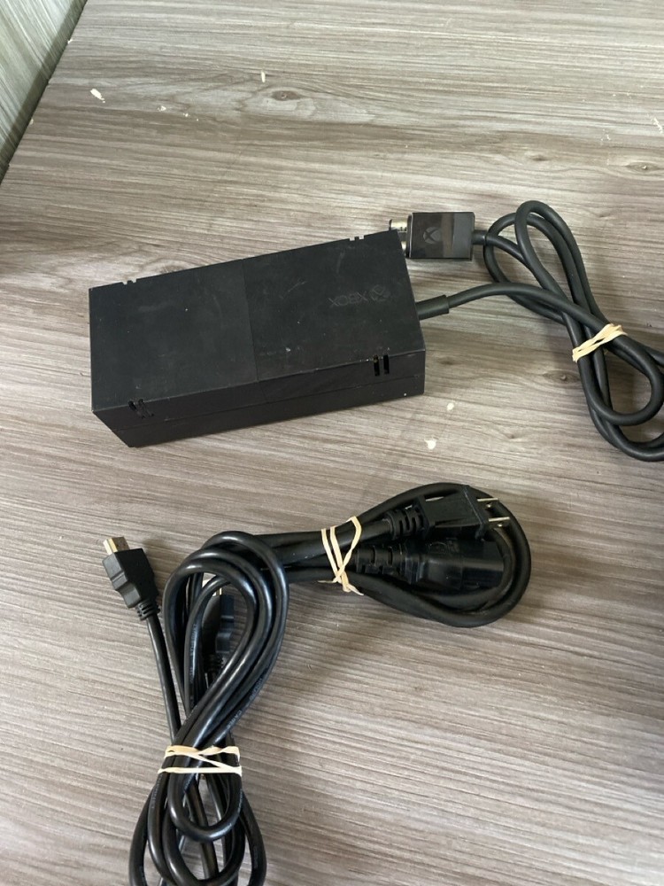 Used Microsoft Xbox One 500GB Console Model 1540