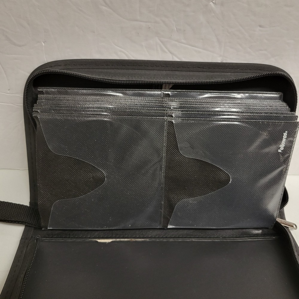 Fellowes CD/DVD Storage Wallet Case With Scratch Resistant Sleeve Holds 64 Discs