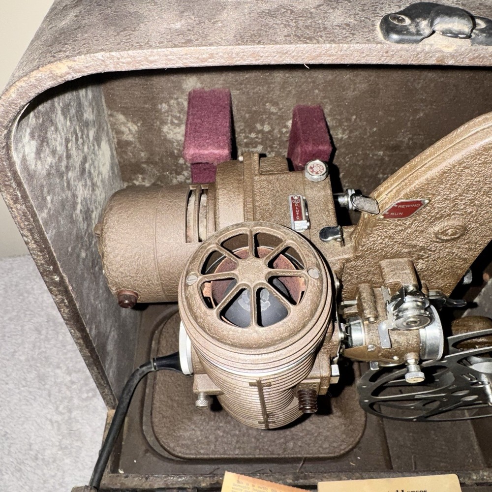 Bell & Howell Filmo Master 400 8mm Projector Runs Needs Service Case