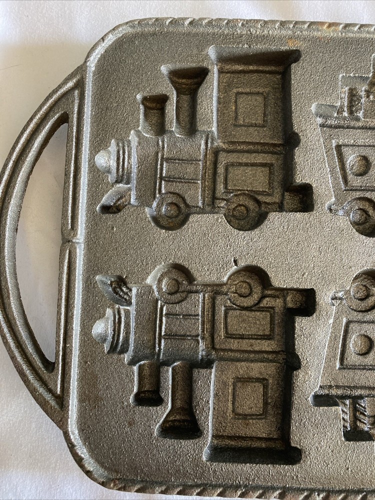 Vintage Cast Iron Heavy Train Set Candy Chocolate Cookie 3D Mold