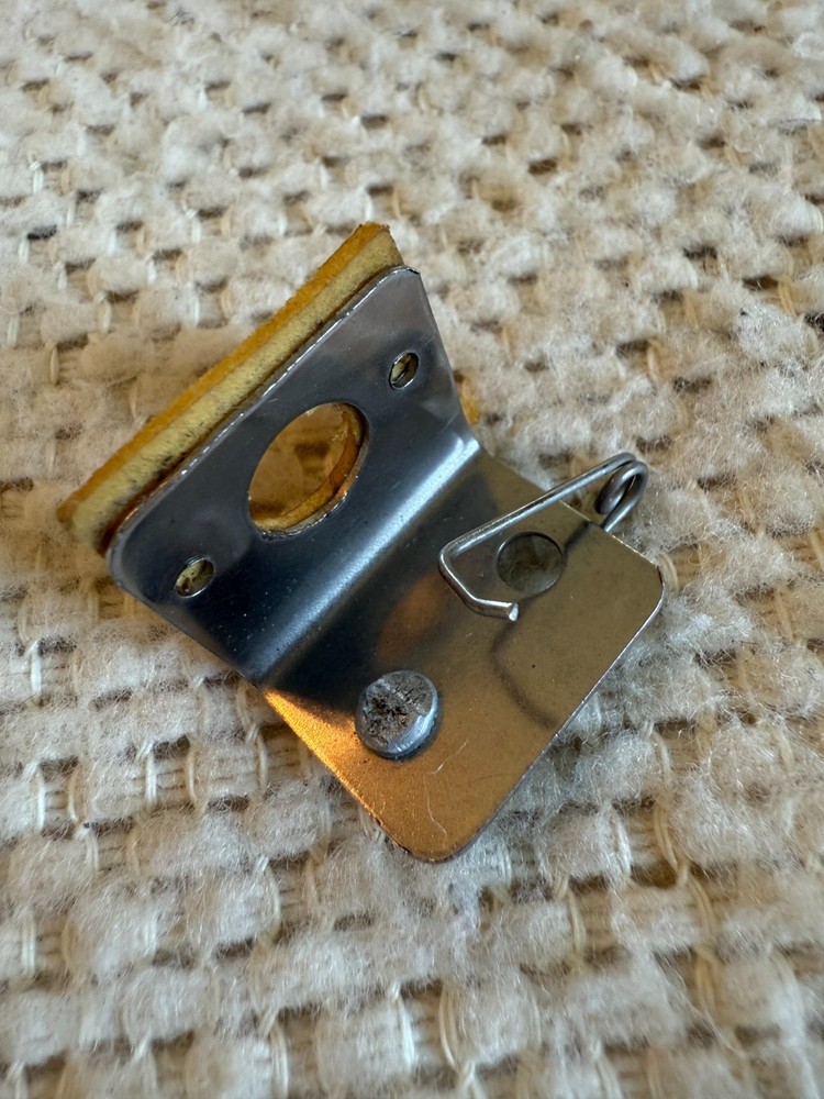 Vintage Wire Flipper Rest