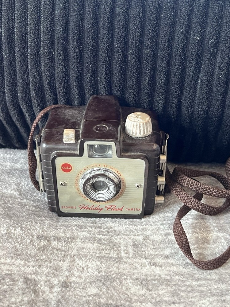 Vintage 1950s Kodak Brownie Holiday Flash Camera original strap intact- untested