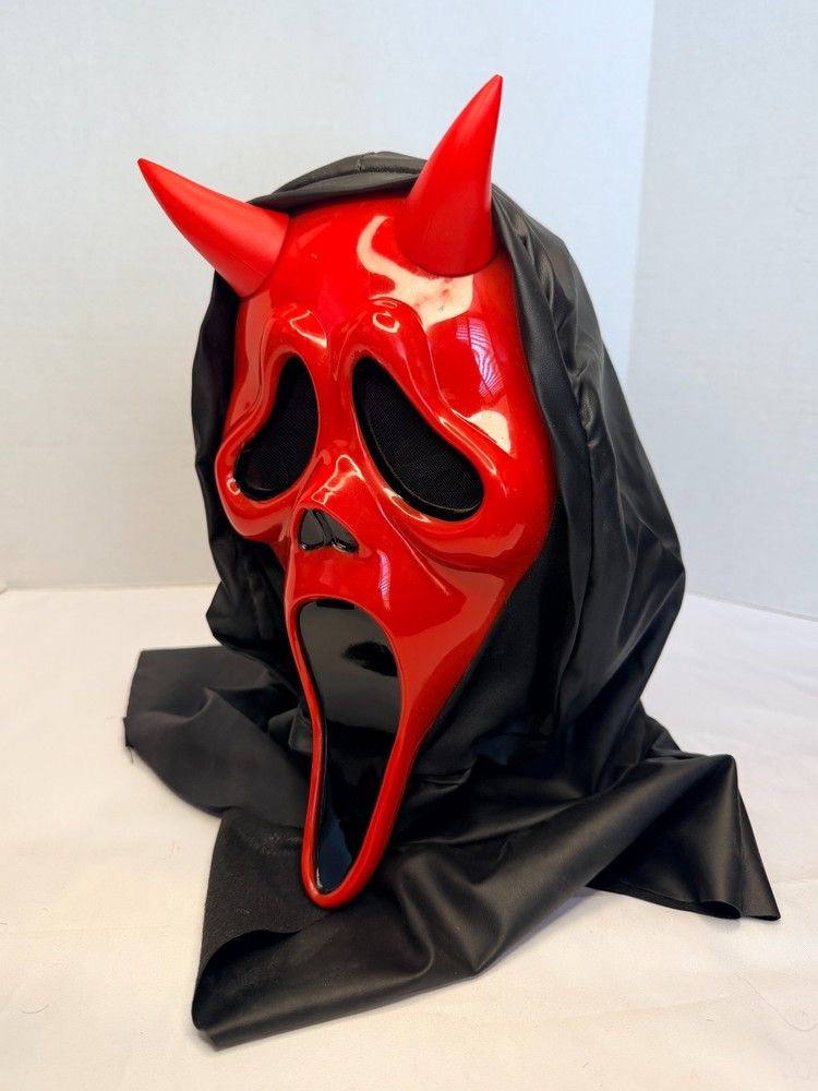 Licensed SCREAM GHOSTFACE Devil Face Dead By Daylight MASK FUN WORLD