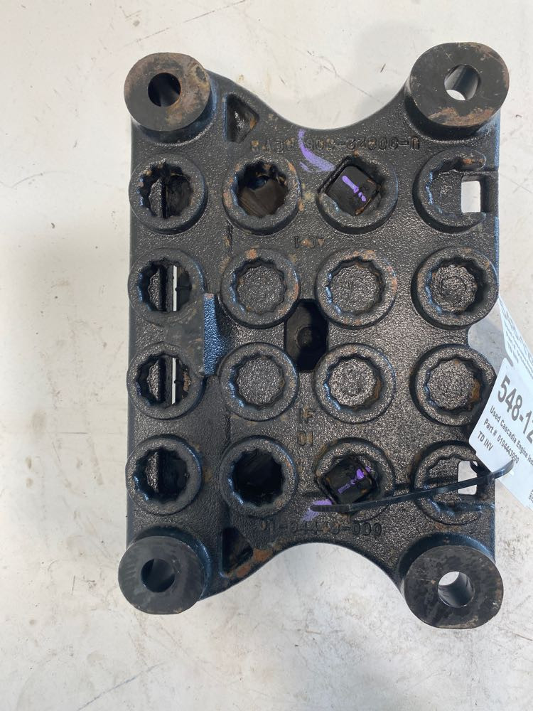 2021 Freightliner Cascadia Engine Mount 0104443000 (548-12805)