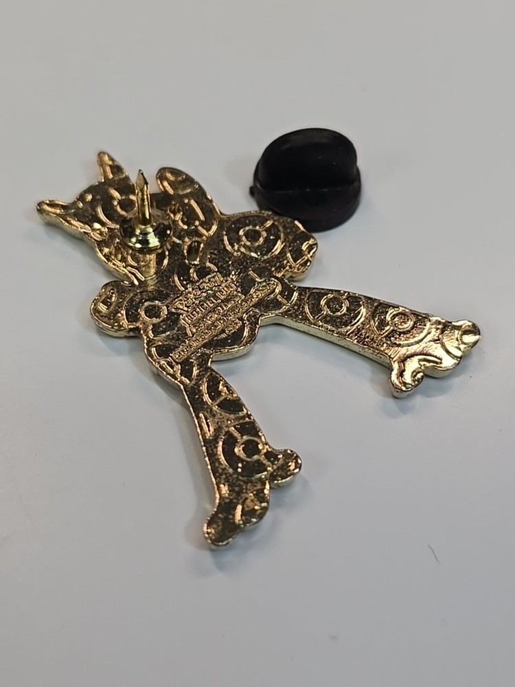 Pokemon Lapel Pin Mewtwo