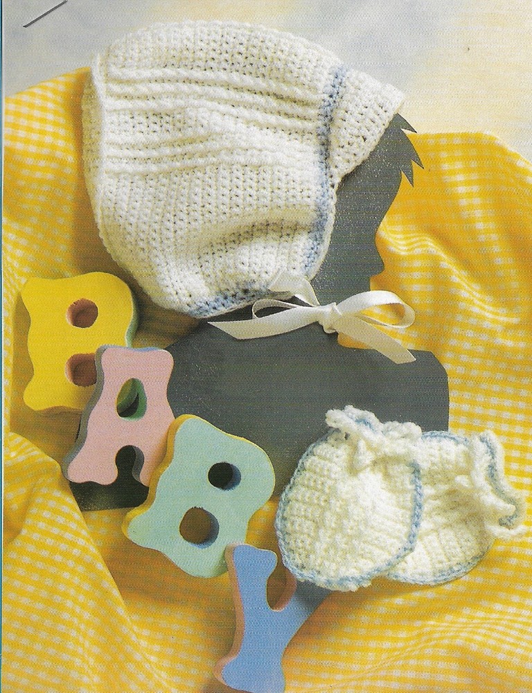 Baby's Wee Winter Hat & Mittens crochet pattern instructions