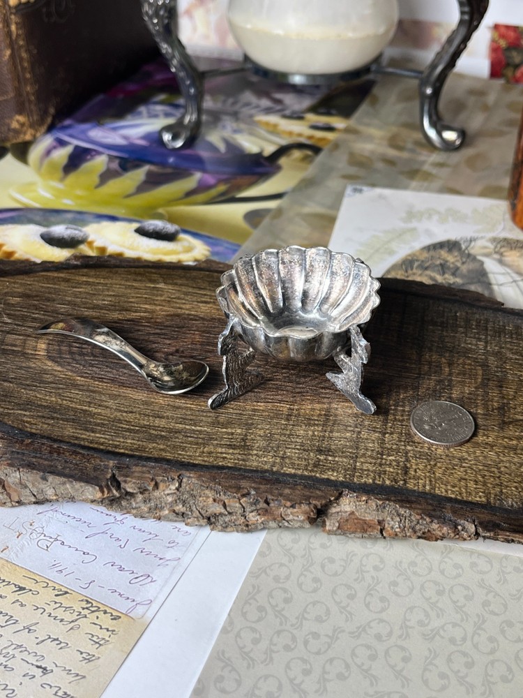 Sterling Silver Coyote Salt Shell & Spoon V998