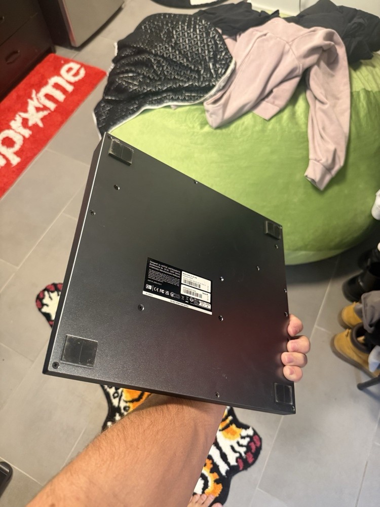 Native Instruments MASCHINE+ Sampler & Sequencer, Touchscreen, 16 Pads, USB