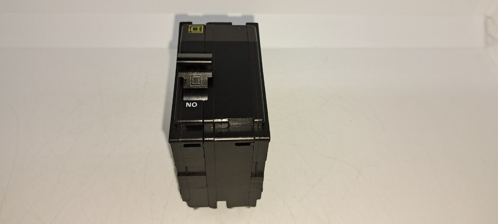 SQUARE D QO200 60 Amp Molded Case Switch Yellow Face