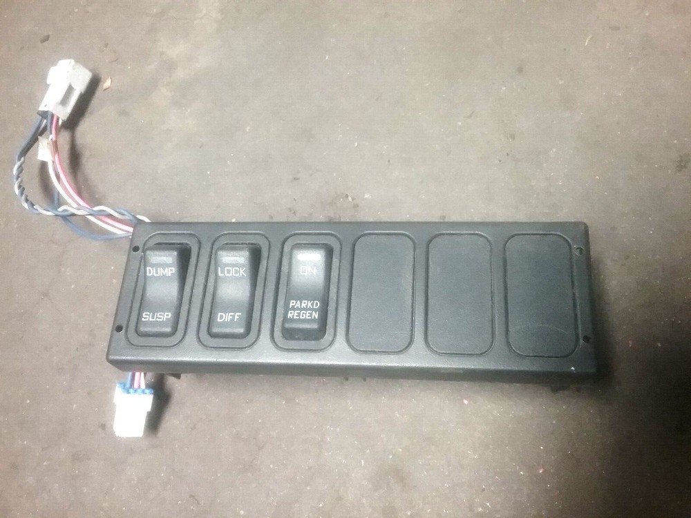 INTERNATIONAL SWITCH 3549776C4 , POLLAK 32237