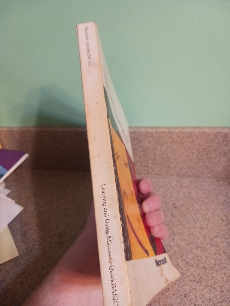 Microsoft QuickBASIC 4.0 1987 IBM PC Users Guide Book Manual Vintage