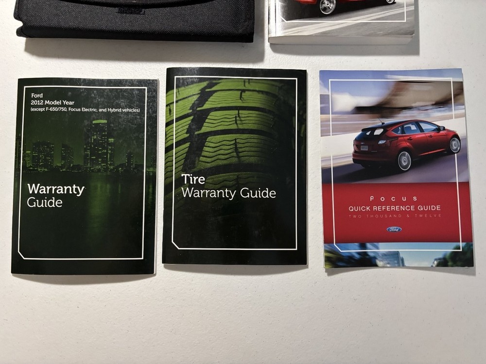 2012 Ford Focus Owner's Guide OEM Set