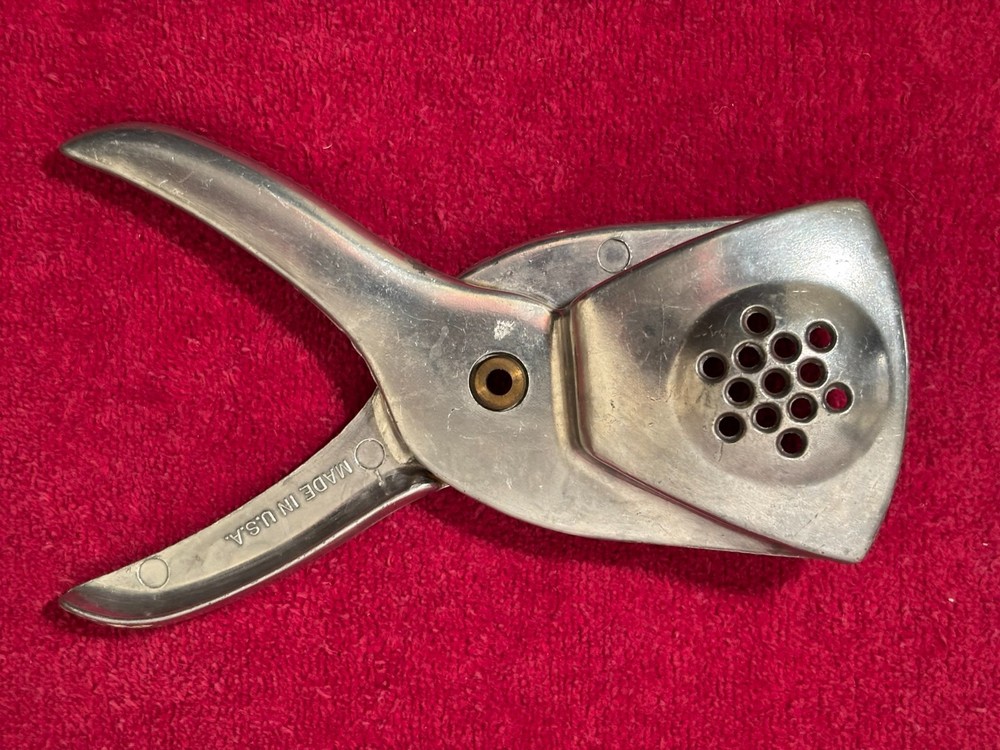 Reed’s Rocket Nut Cracker & Irving Ware Citrus Squeezer