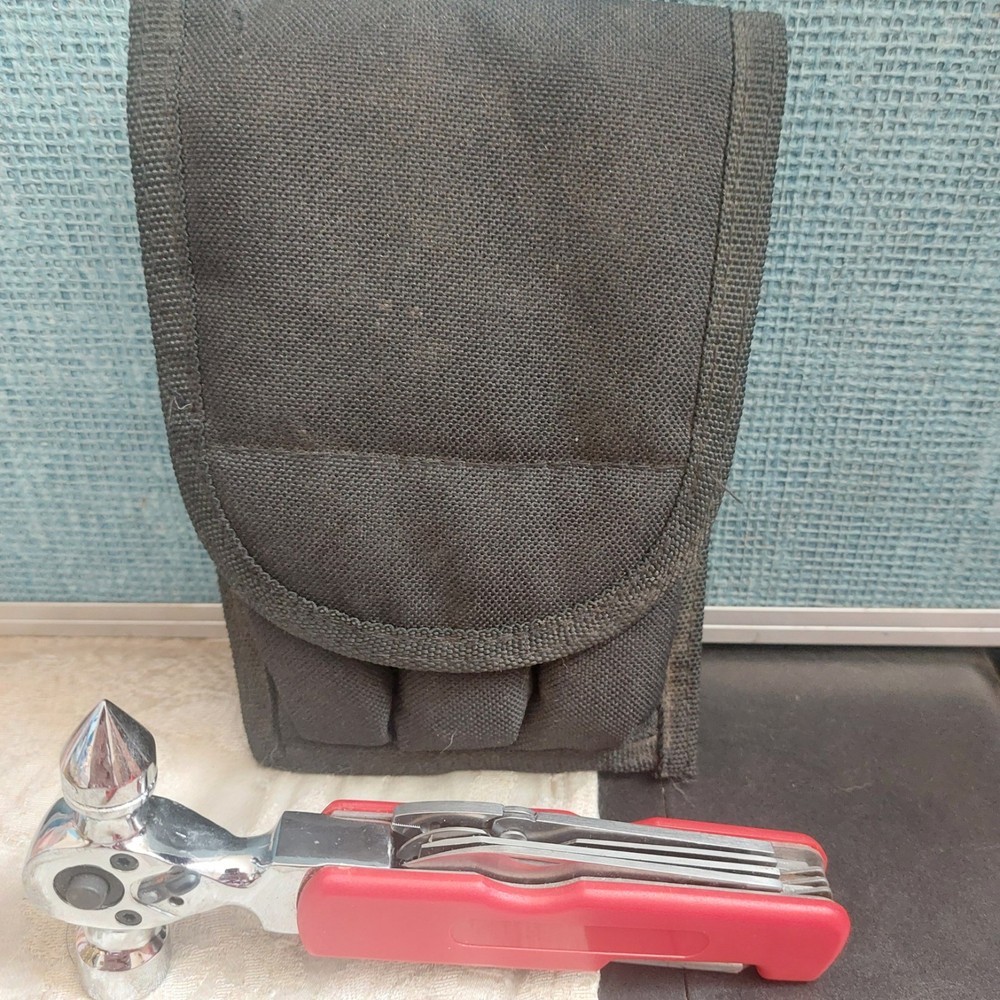 Mini Tool set with belt tool pouch Trucklite