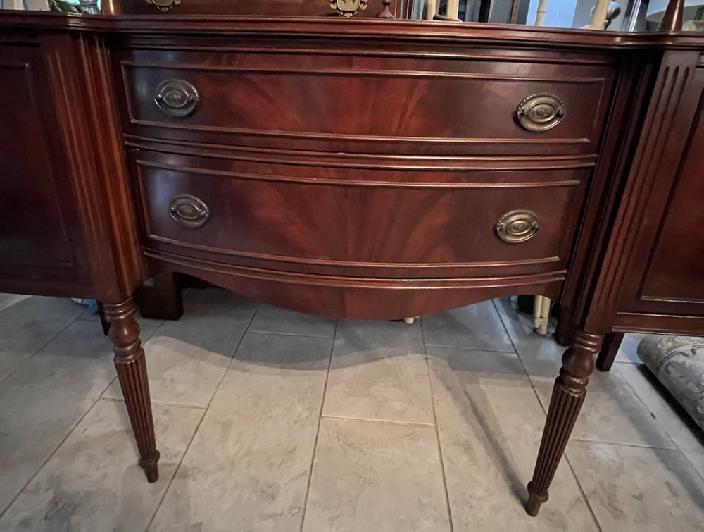 Antique Hepplewhite Serpentine Front Ribbon Flame Mahogany Buffet Sideboard
