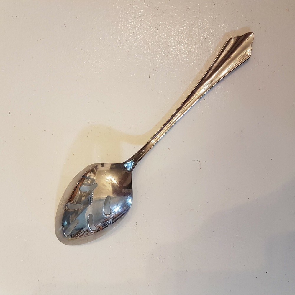 Reed & Barton SARAJEVO Select Pierced Serving Spoon Stainless Ribbed Handle