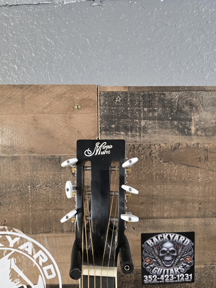 Morgan Monroe Resonator Square Neck.