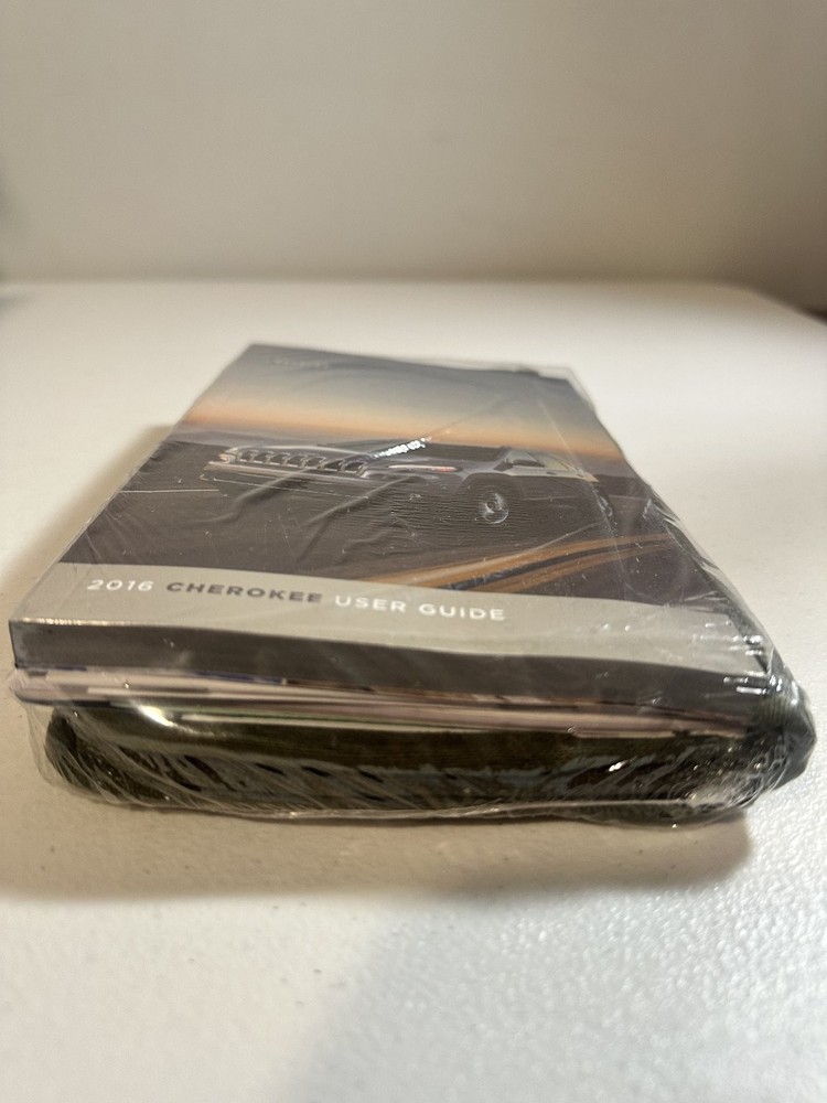 2016 Jeep Cherokee Owner's Manual Set OEM