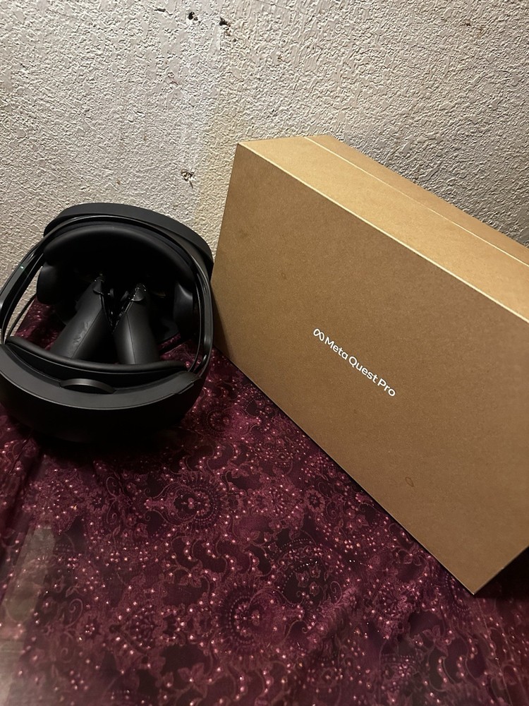 Meta Quest Pro