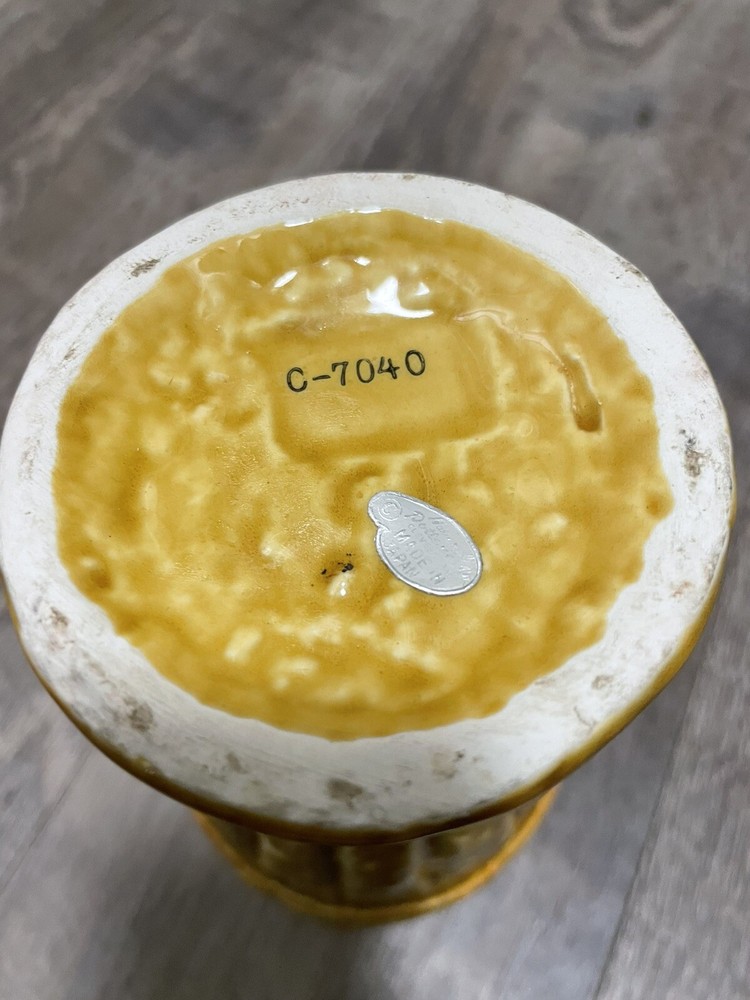 C-7040 Vase