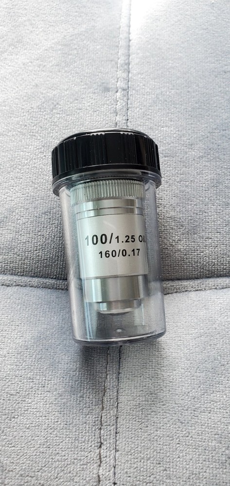 Microscope objective lens 100/1.25 oil 160/0.17