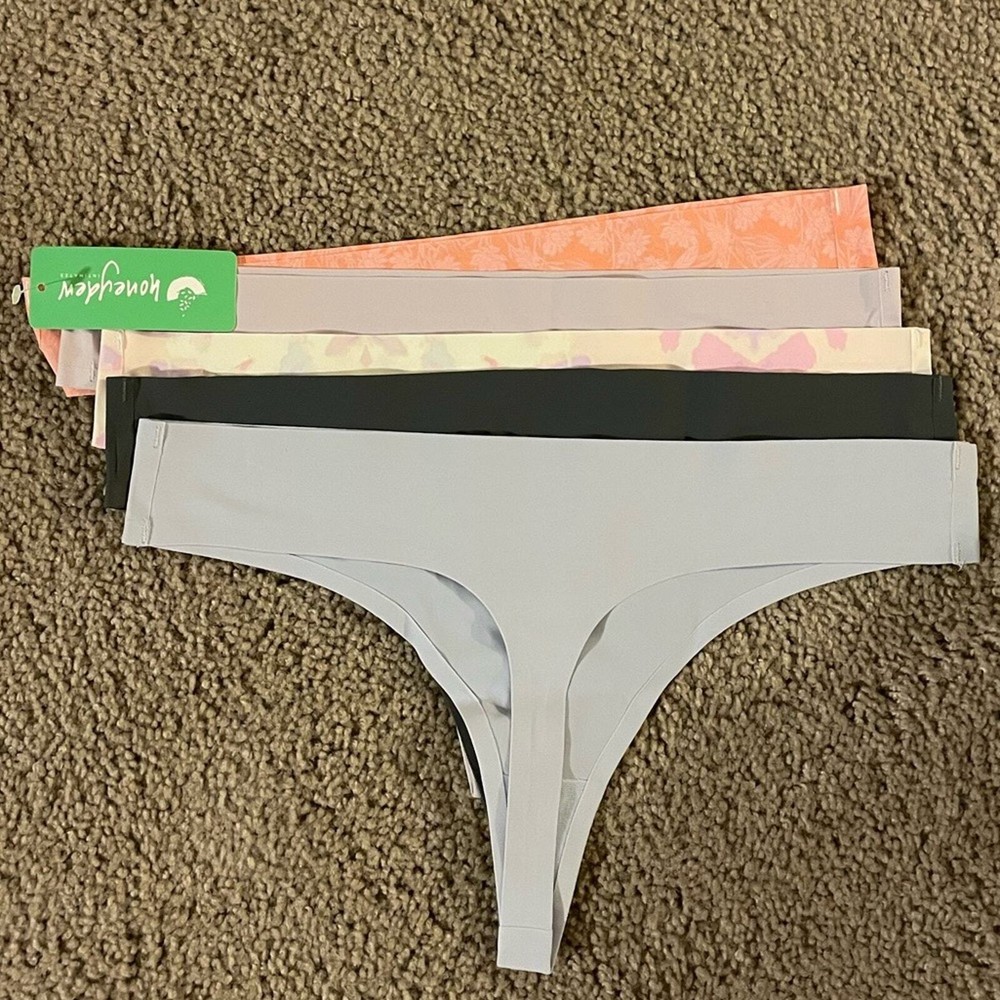 Honeydew Thongs 5-pack Womens Size M NWT