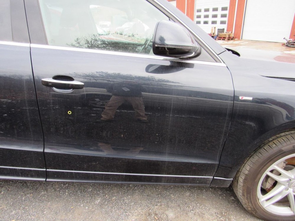 Q5 2015 Glove Box 1104746