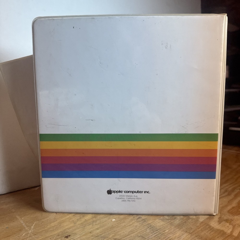 Apple Service Binder Technical Procedures Vol 1 + ResEdit Reference Version 2.1