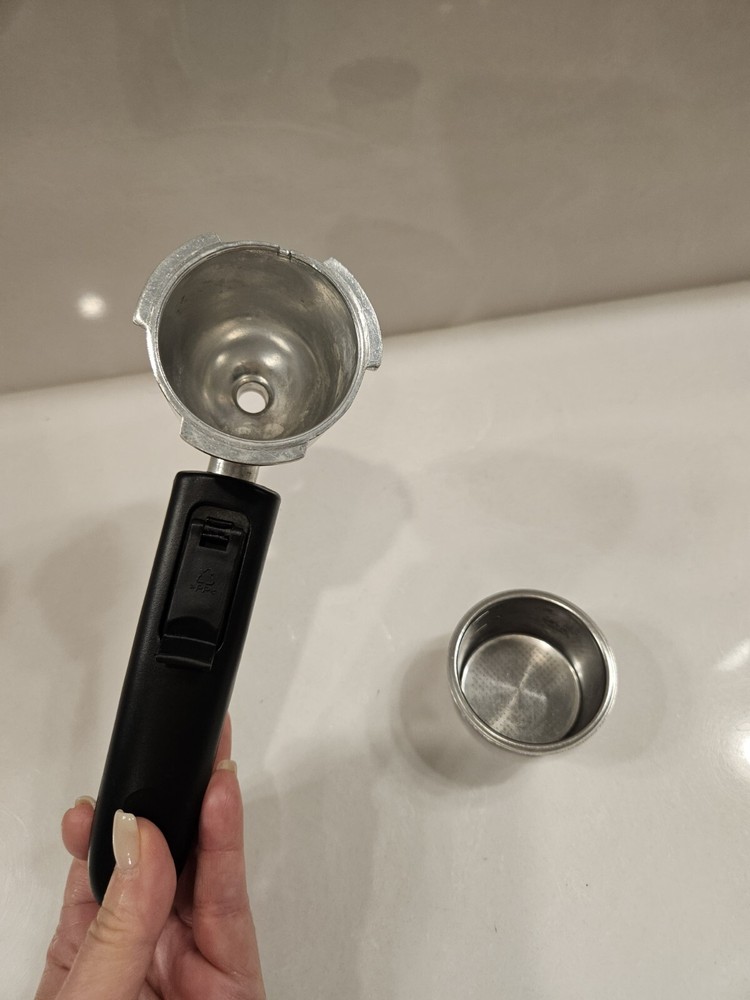 Portafilter Basket Holder w/ Filter