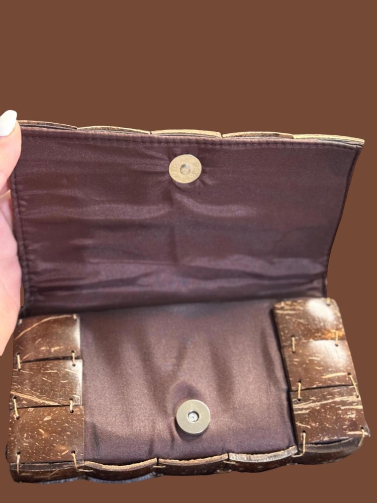 Retro handmade coconut shell purse