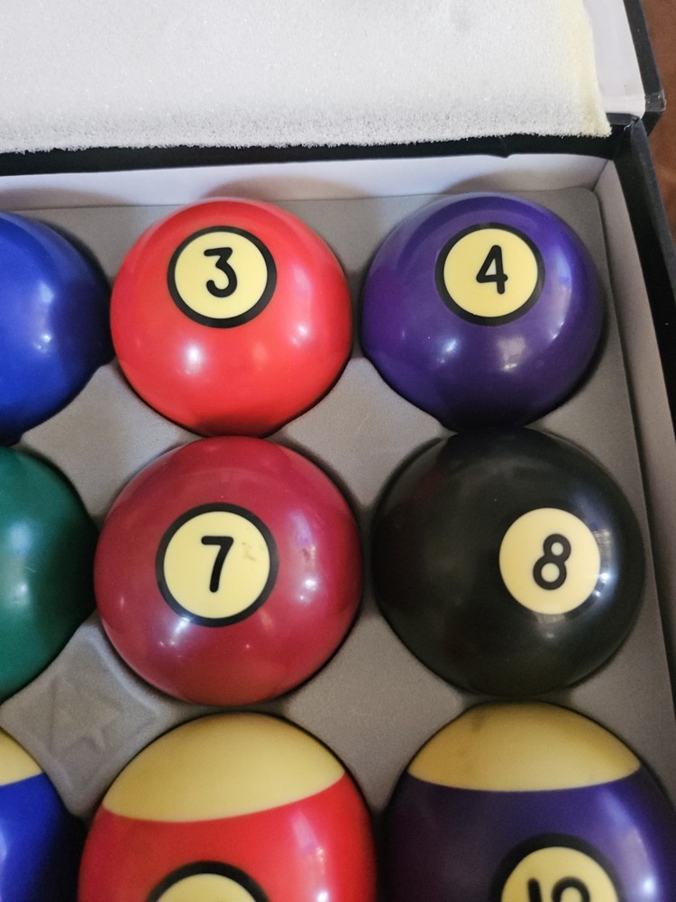 Pre-Owned Authentic Billards Classic Sport Billard Ball Set EUC