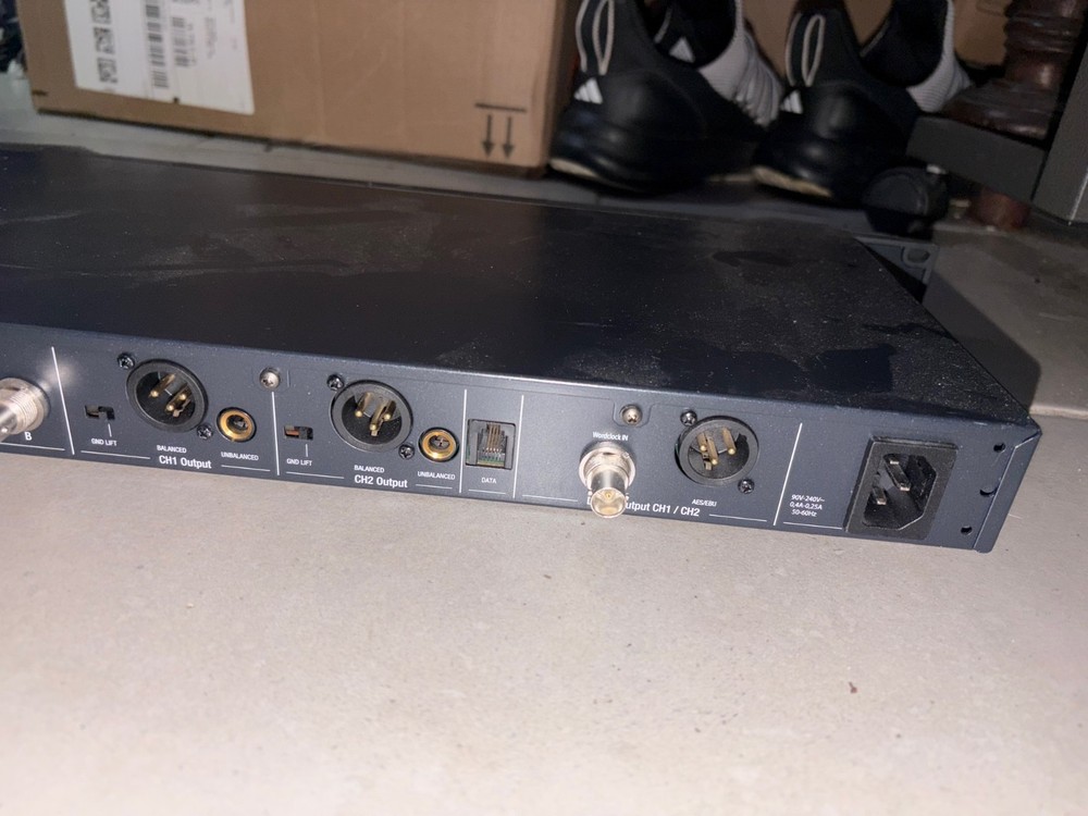 AKG DSR700 Digital Wireless Microphone Receiver System