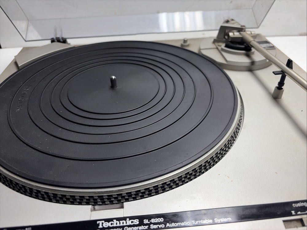 Technics SL-B200 Turntable - Untested. Free Shipping.