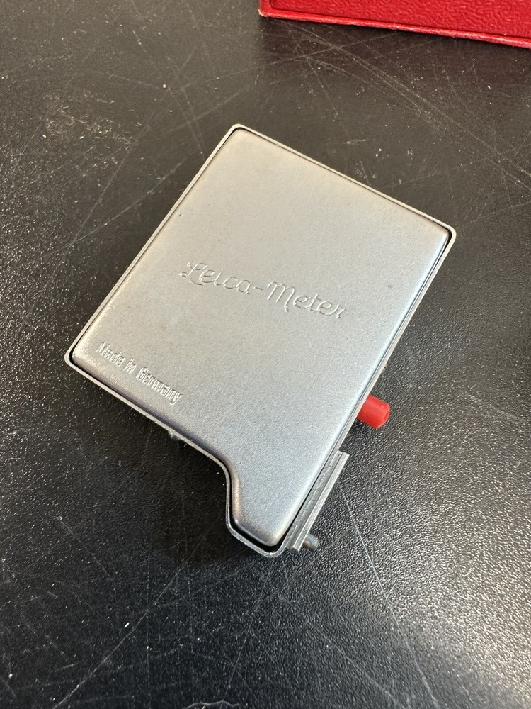 Leica Light Meters and Accessories.