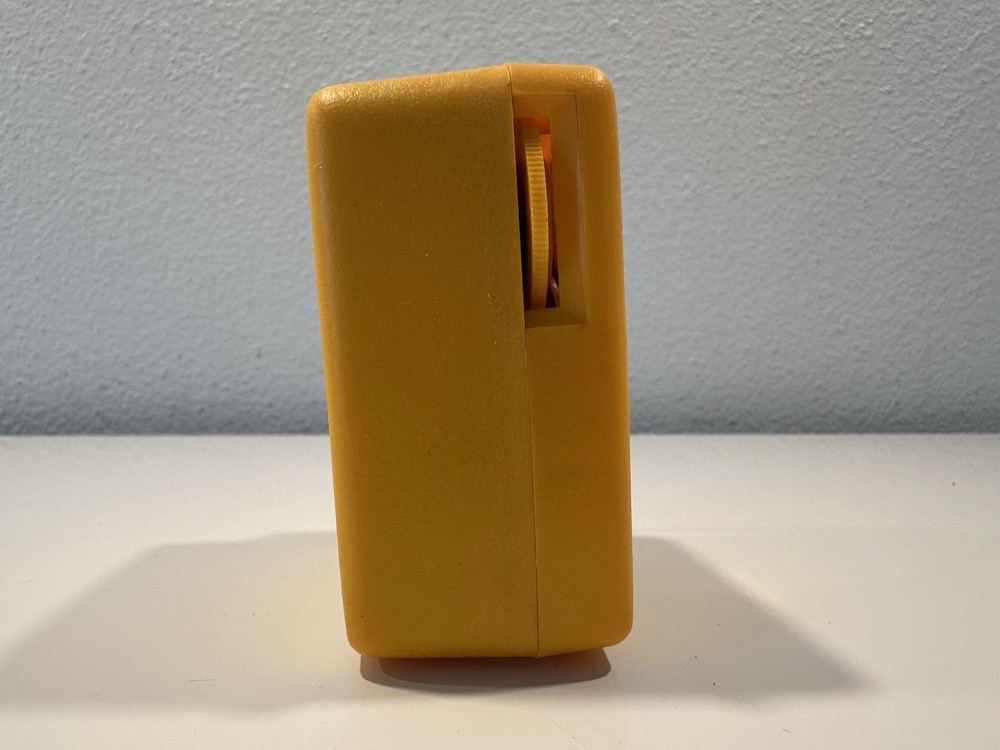 VINTAGE *NEW* MUSTANG AM Micro Solid State Transistor Radio
