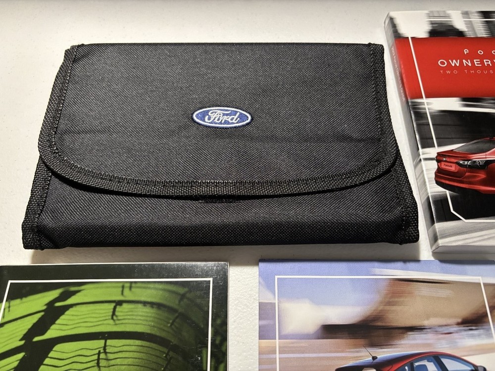 2012 Ford Focus Owner's Guide OEM Set