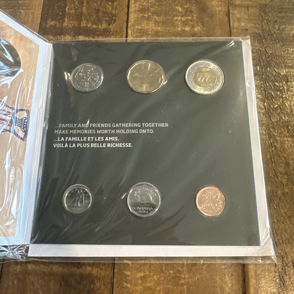 2012 Canada Happy Holidays Clad Coin Set