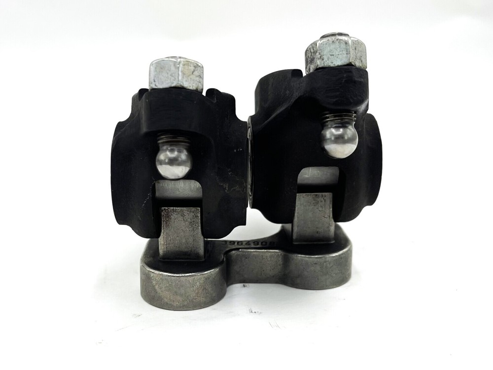 Cummins 4995602 Complete Rocker Assembly Set