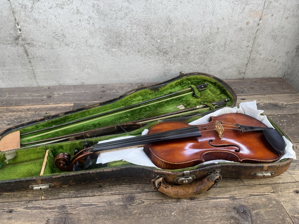 German Stradivarius Copy Violin With Case