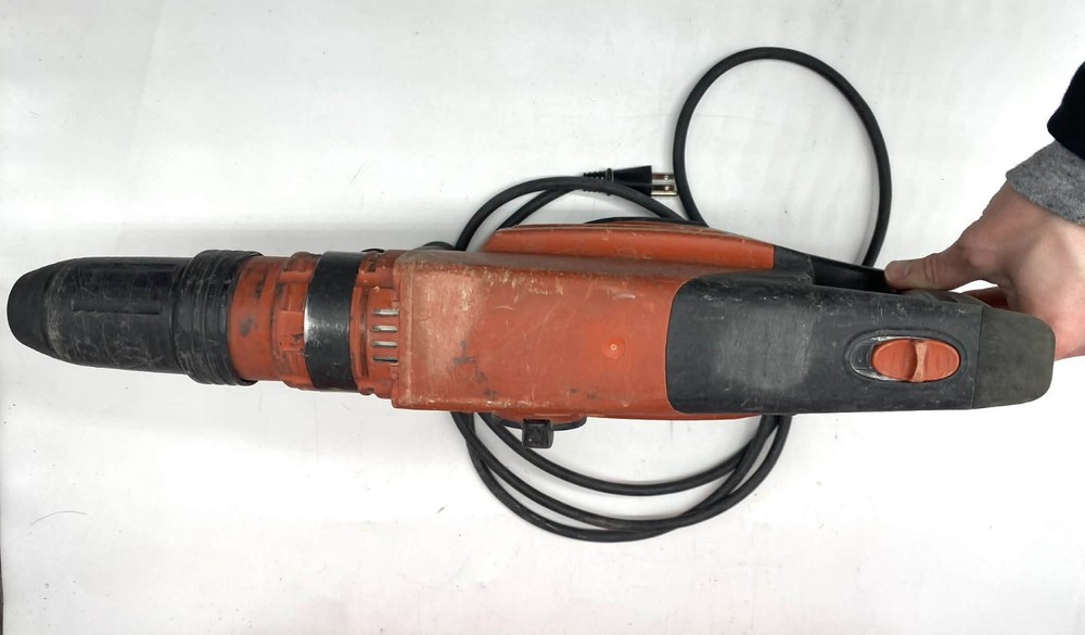 Hilti TE60 Corded Rotary Hammer Drill with Case