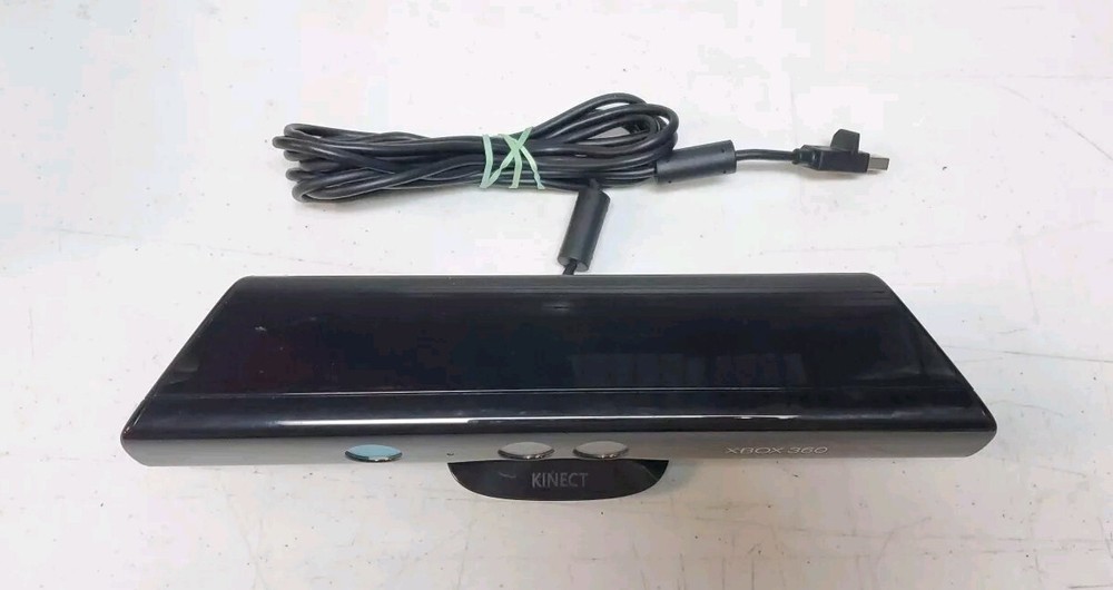 Microsoft Xbox 360 Kinect Sensor in Box w/Kinect Adventures - Tested *READ*