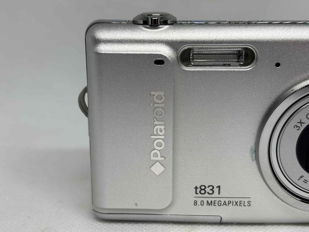 Polaroid t831 8.0 Megapixel Digital Camera - untested, read